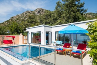 Villa Romeo – Kalkan Üzümlü Bölgesi’nde Romantik ve Konforlu Kaçamak