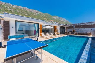 Villa Alya Kördere - Doğa İçinde Modern Bir Tatil Deneyimi