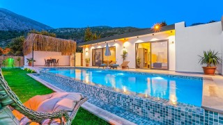 Villa Mercan – Gözlerden Uzak, Korunaklı ve Romantik Bir Tatil