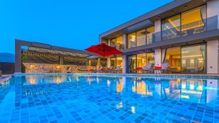 Villa Hedef – Lüks ve Konforu Buluşturan Unutulmaz Bir Tatil