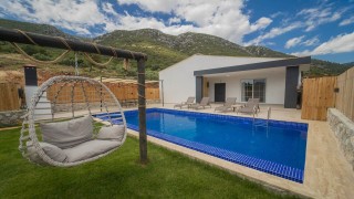 Villa Atakan –Kalkan Hacıoğlan’da Doğa ile Baş Başa Lüks Tatil Deneyim