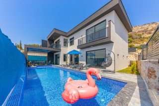 Villa Aslan Yeşilköy Duo – Doğayla İç İçe Lüks ve Konforlu Tatil