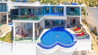 Villa Heart – Kalkan Akbel’de Lüks ve Özel Tatil Deneyimi