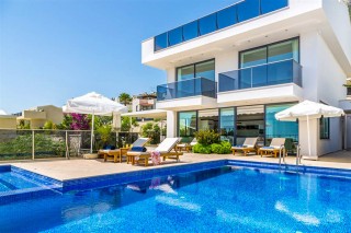 Villa Piat - Deniz Manzaralı Lüks Tatil Villası - kalkanvillacomtr