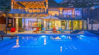 Villa Ada – Kalkan Kördere’de Lüks Tatil Deneyimi